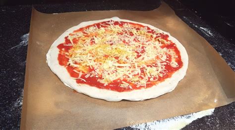 Can You Cook Pizza on Parchment Paper?